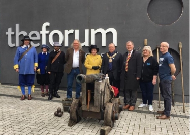 Sir David attends Discover the London event for the London shipwreck 